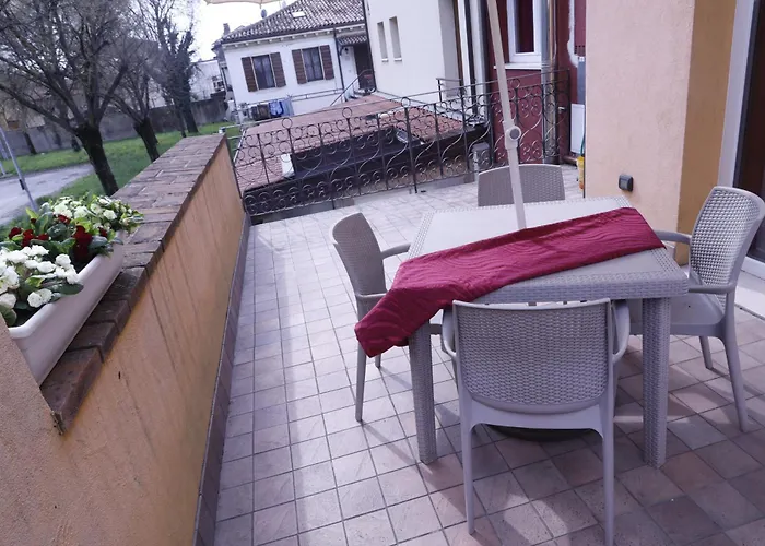 Amira Fiera 公寓 *